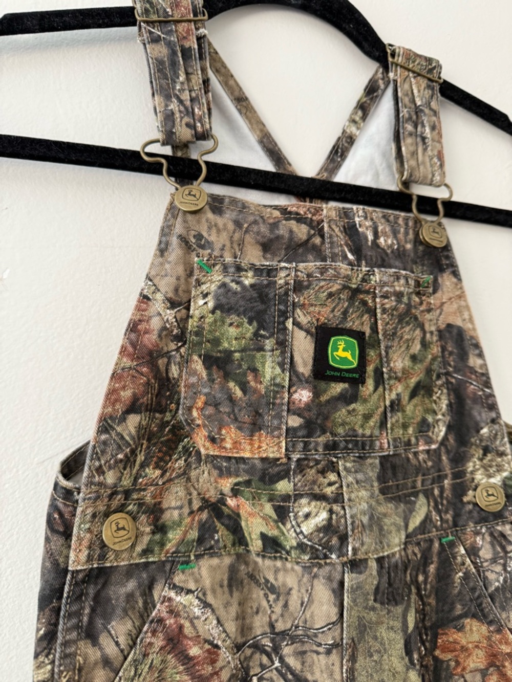 John Deere Camo Kids Toddler Boys 4T One-Piece Overalls in Brown & Green - Picture 2 of 9